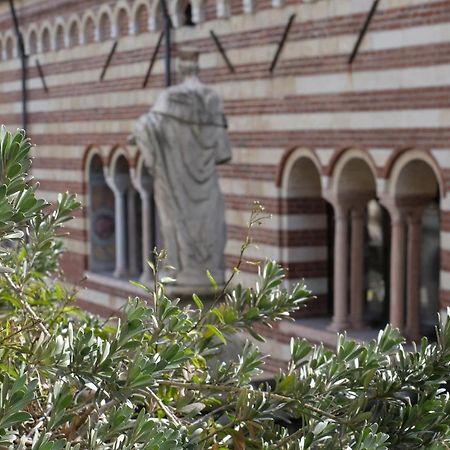 Domus Nova Palace - Italian Homing Verona Bagian luar foto