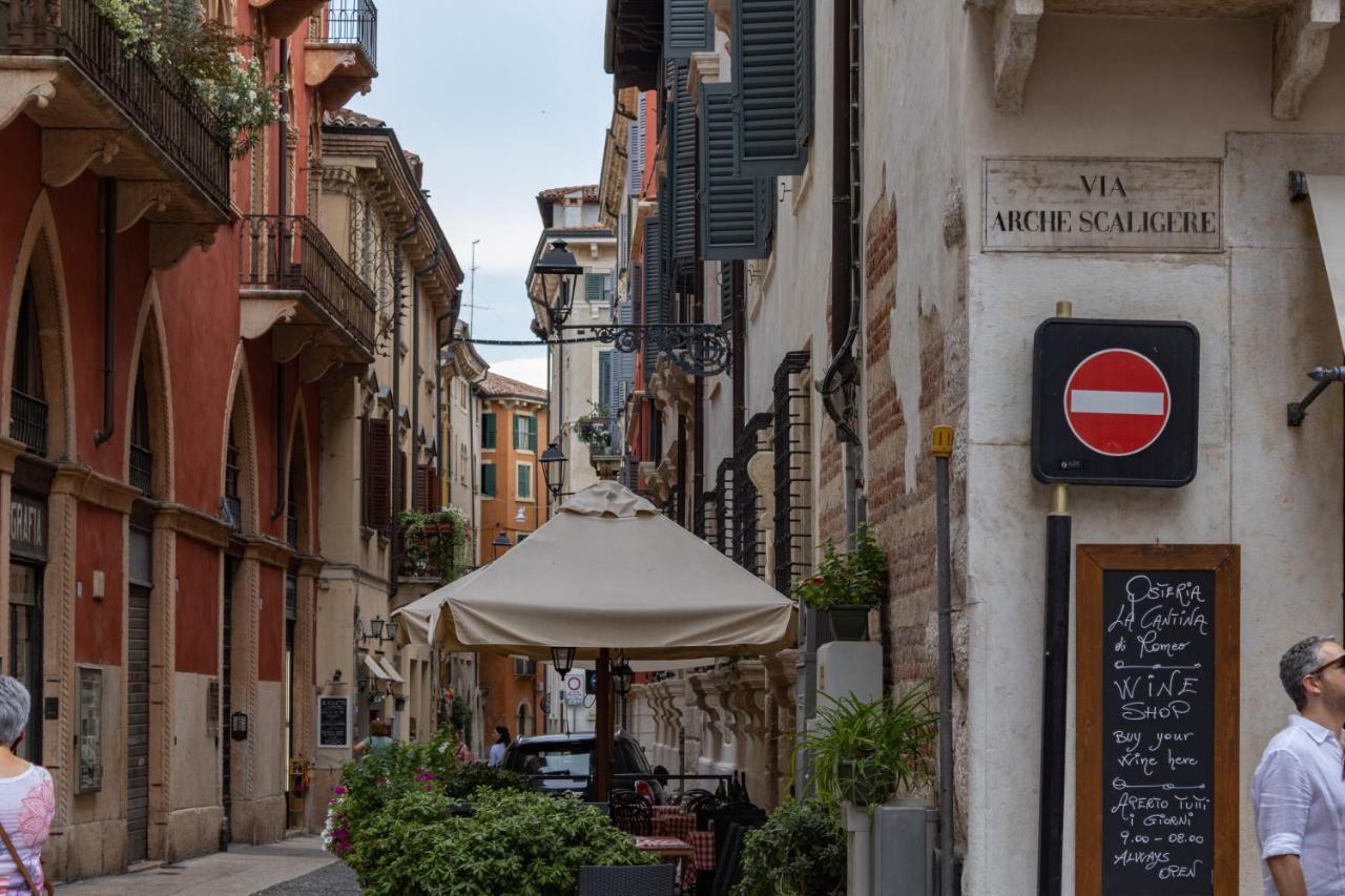 Domus Nova Palace - Italian Homing Verona Bagian luar foto